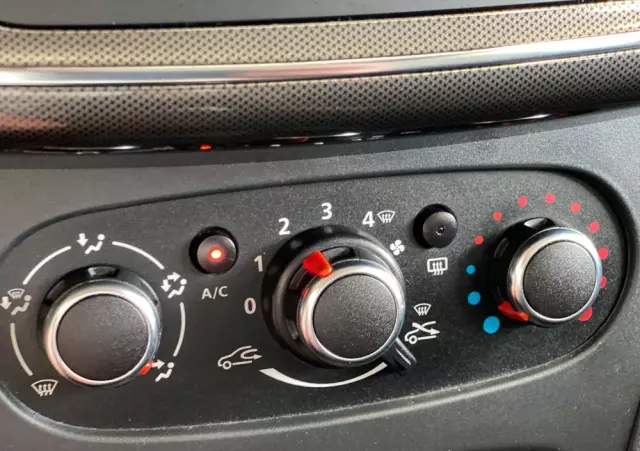 DACIA Sandero 0.9 TCe Laureate S&S