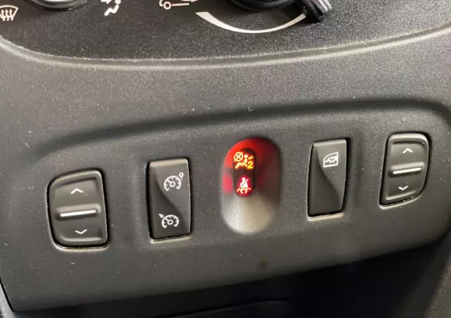 DACIA Sandero 0.9 TCe Laureate S&S