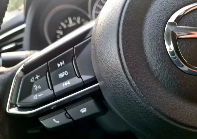 MAZDA 6 2.0 Skymotion