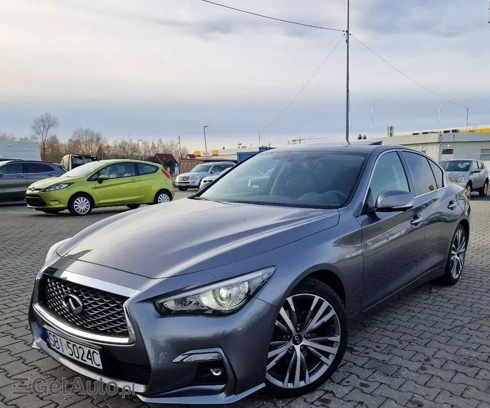 INFINITI Q50 