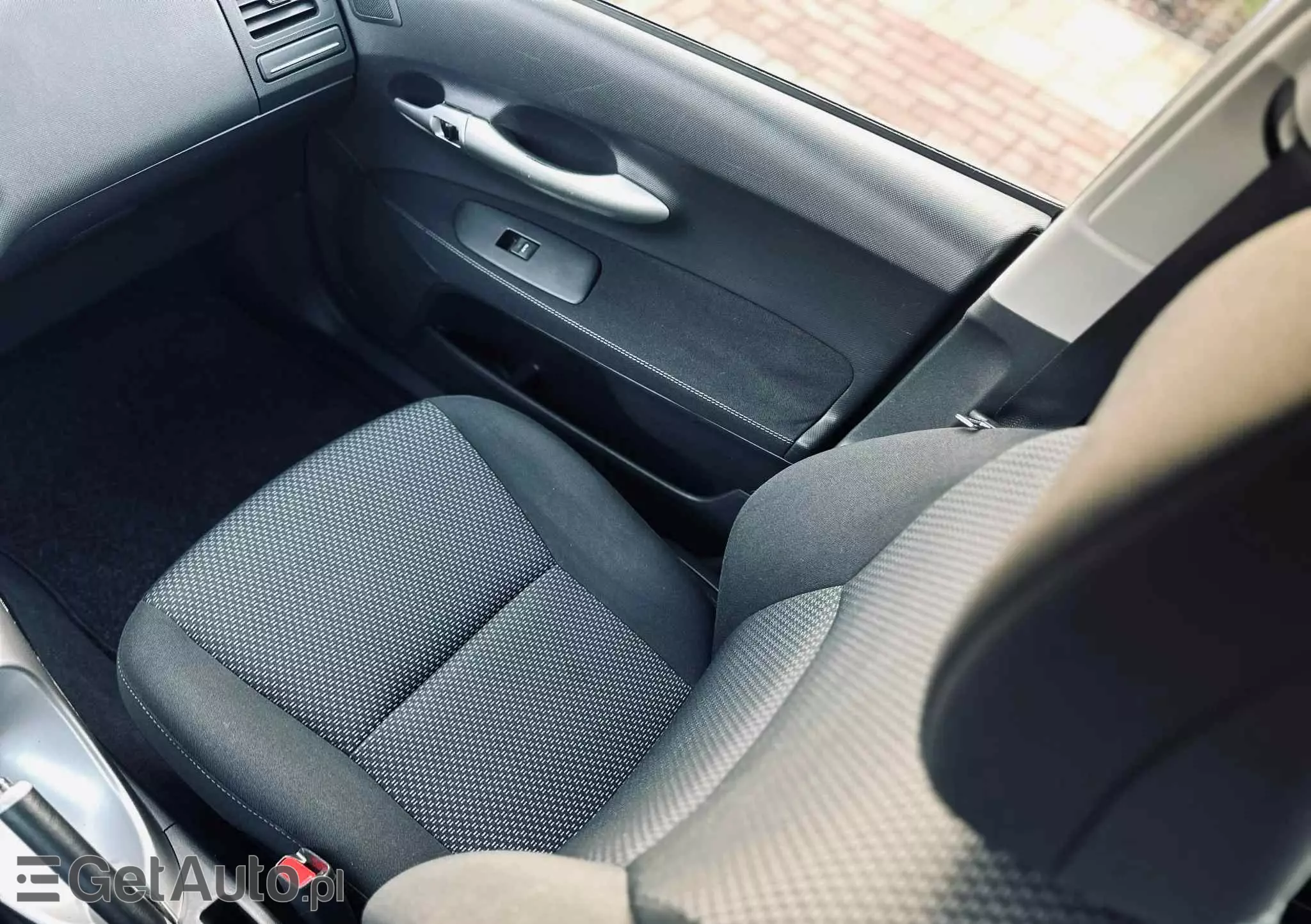 TOYOTA Auris 2.0 D-4D Premium