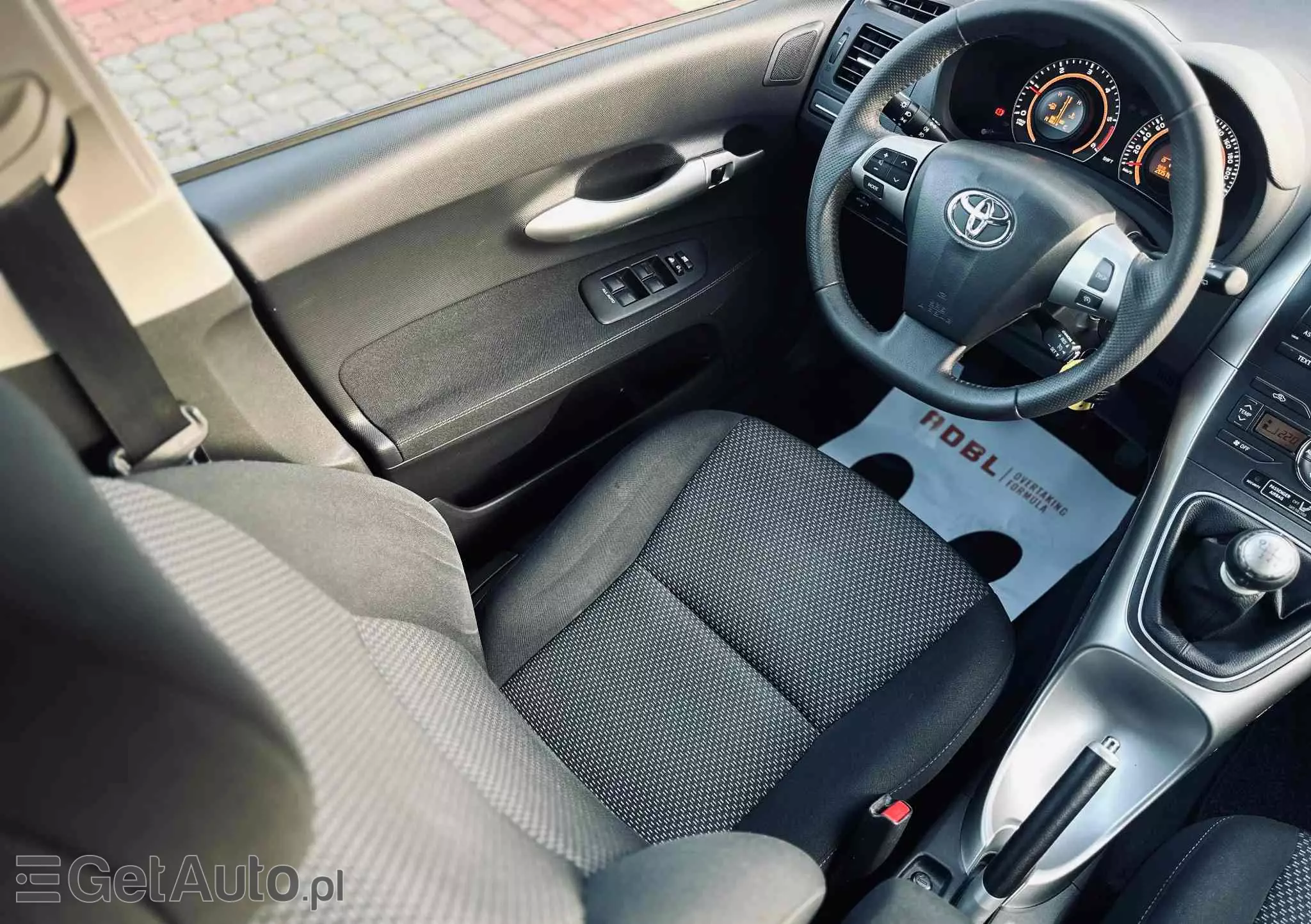 TOYOTA Auris 2.0 D-4D Premium