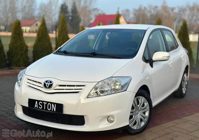 TOYOTA Auris 2.0 D-4D Premium