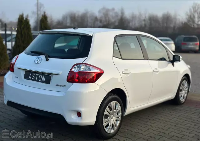 TOYOTA Auris 2.0 D-4D Premium