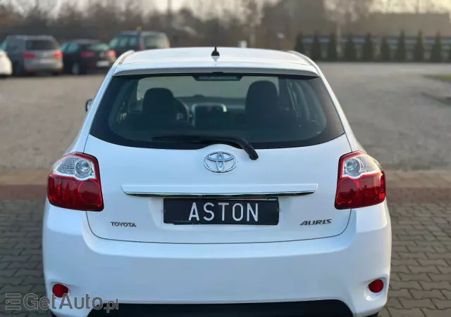 TOYOTA Auris 2.0 D-4D Premium
