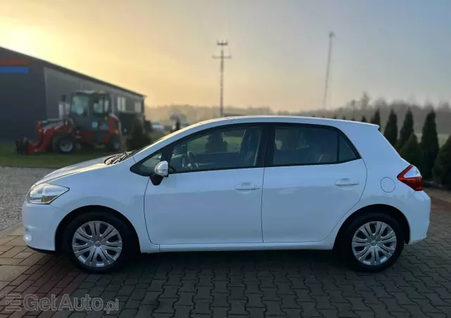 TOYOTA Auris 2.0 D-4D Premium