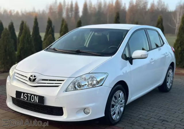 TOYOTA Auris 2.0 D-4D Premium