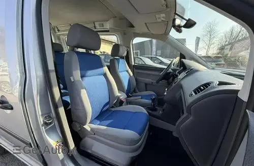 VOLKSWAGEN Caddy 