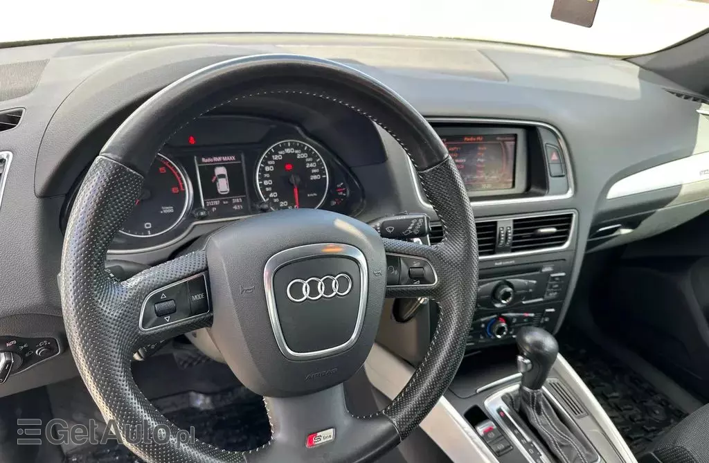 AUDI Q5 