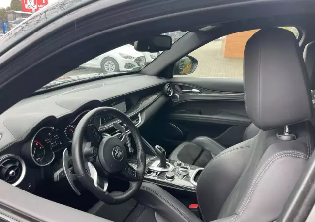 ALFA ROMEO Stelvio 2.0 Turbo Veloce TI Q4