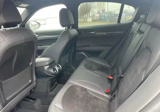 ALFA ROMEO Stelvio 2.0 Turbo Veloce TI Q4