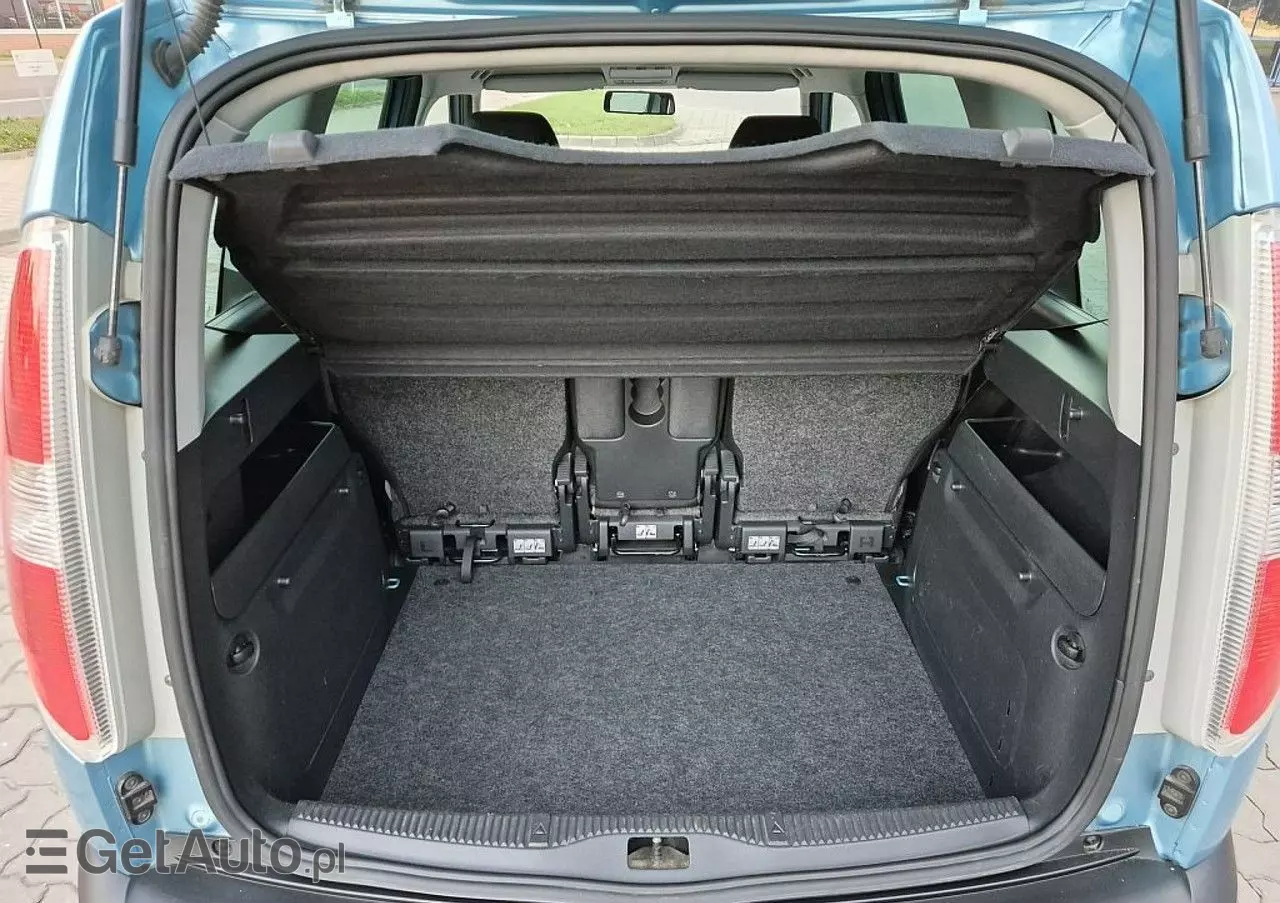 SKODA Roomster 1.2 TSI Scout