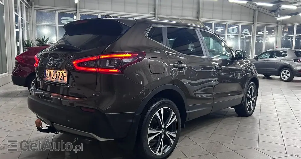 NISSAN Qashqai 1.2 DIG-T N-Connecta EU6