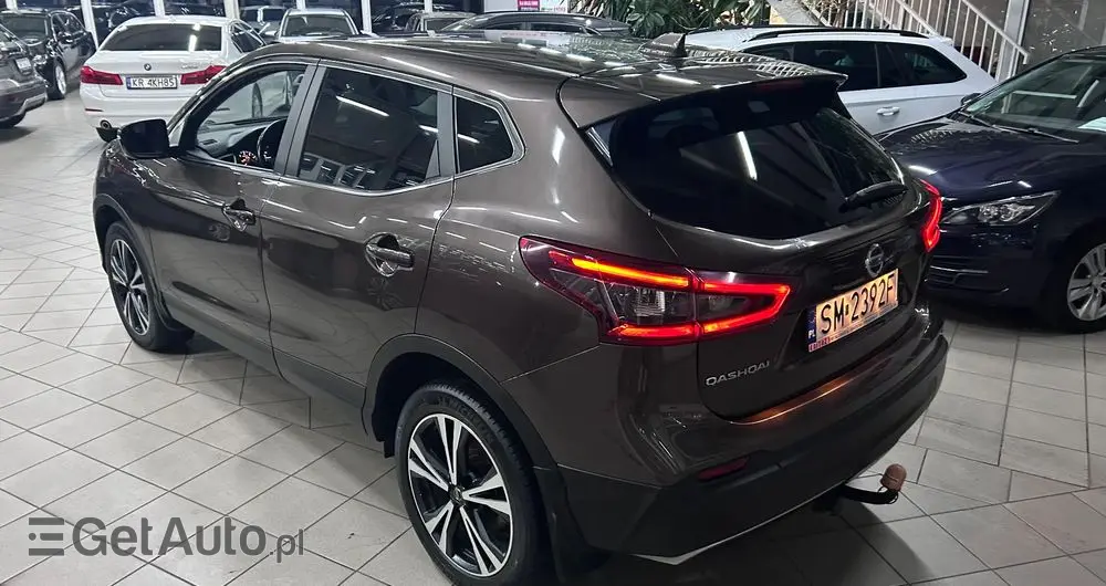 NISSAN Qashqai 1.2 DIG-T N-Connecta EU6