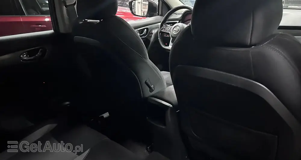 NISSAN Qashqai 1.2 DIG-T N-Connecta EU6