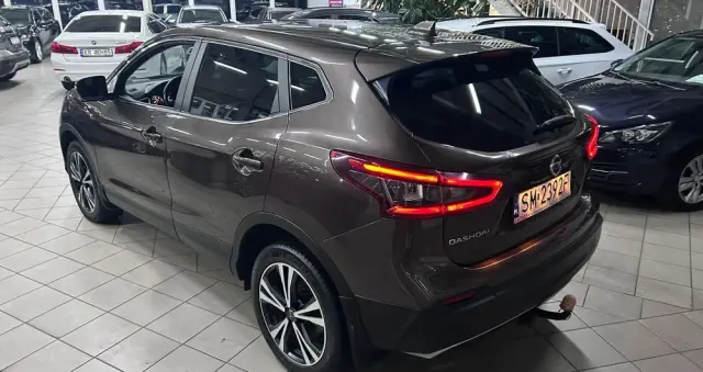 NISSAN Qashqai 1.2 DIG-T N-Connecta EU6