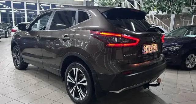 NISSAN Qashqai 1.2 DIG-T N-Connecta EU6