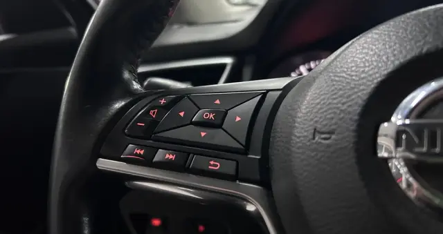 NISSAN Qashqai 1.2 DIG-T N-Connecta EU6