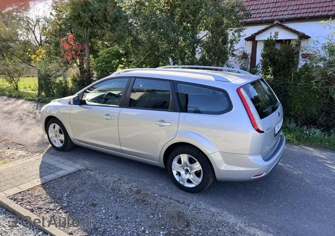 FORD Focus Silver Magic