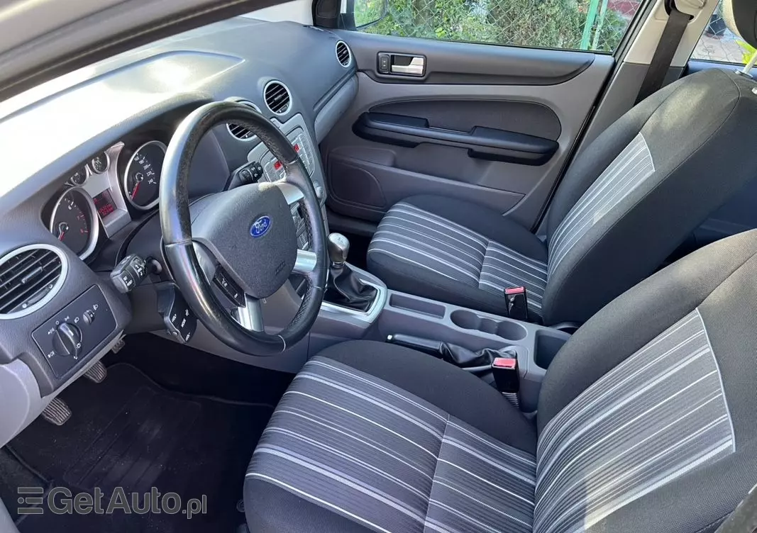 FORD Focus Silver Magic