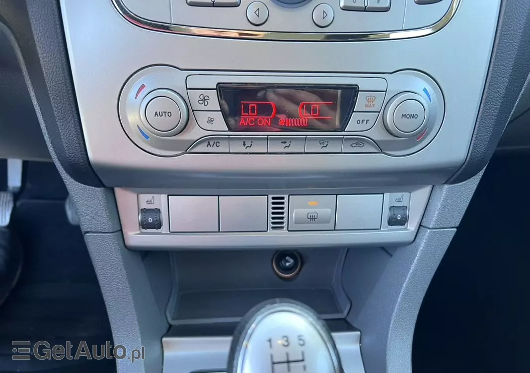 FORD Focus Silver Magic