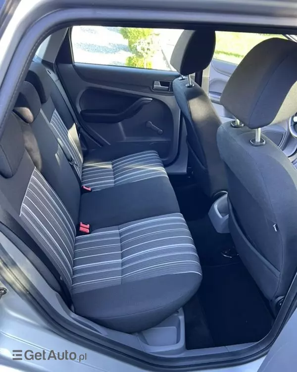 FORD Focus Silver Magic