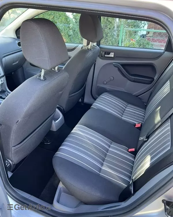 FORD Focus Silver Magic