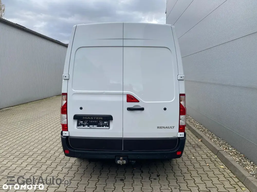 RENAULT MASTER Furgon L2H2 