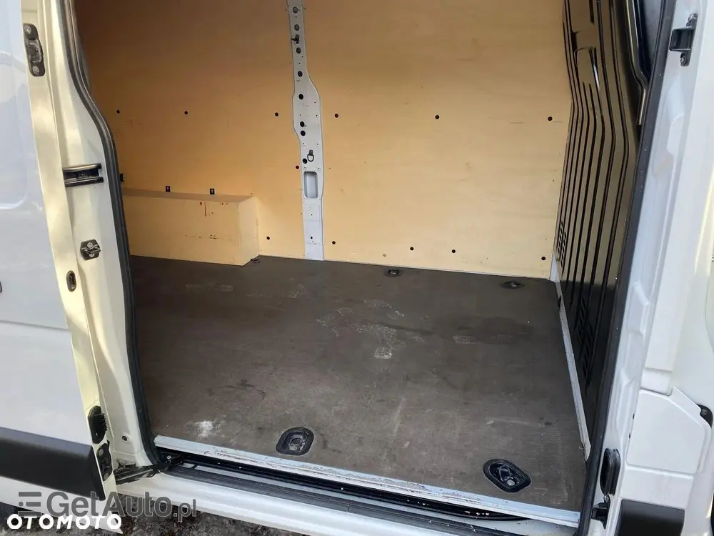 RENAULT MASTER Furgon L2H2 