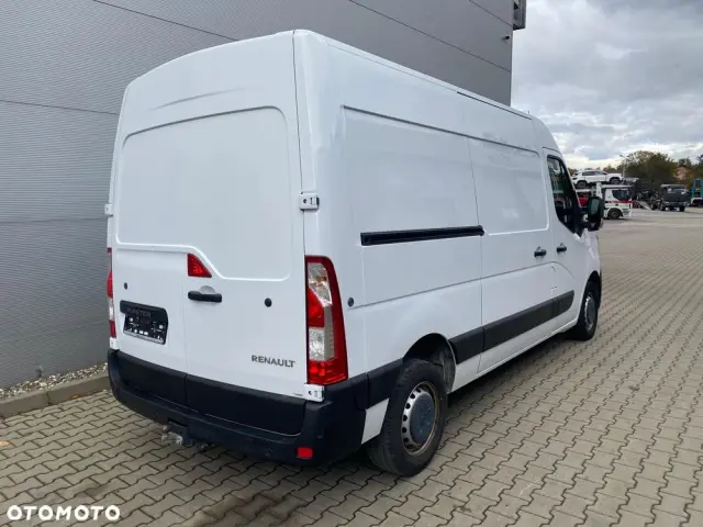 RENAULT MASTER Furgon L2H2 