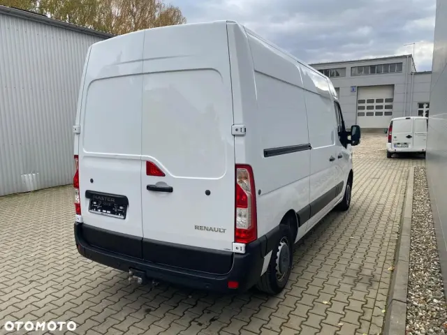RENAULT MASTER Furgon L2H2 