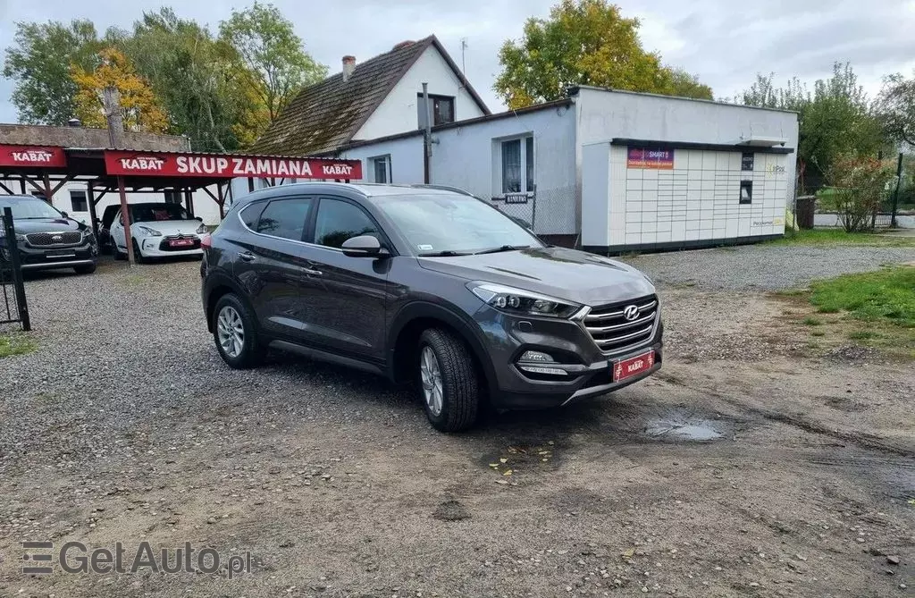 HYUNDAI Tucson 