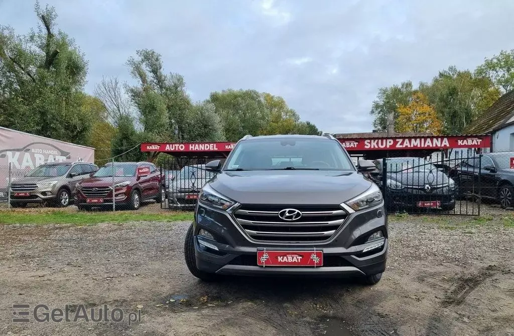 HYUNDAI Tucson 