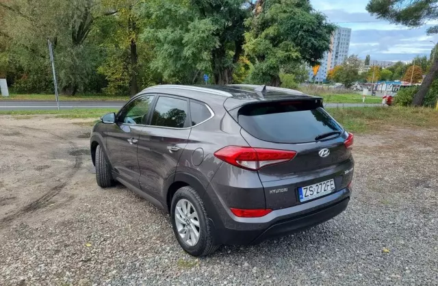 HYUNDAI Tucson 