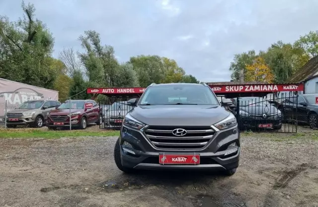 HYUNDAI Tucson 