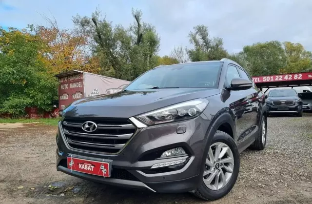 HYUNDAI Tucson 