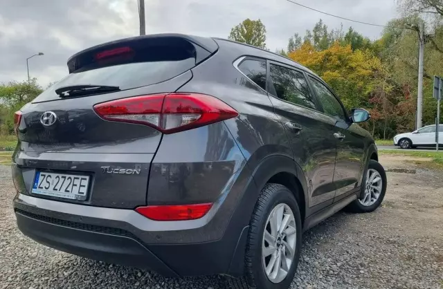 HYUNDAI Tucson 