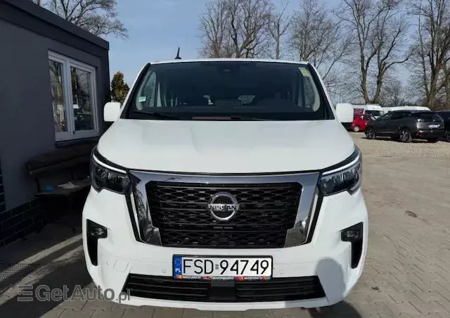 NISSAN NV300 