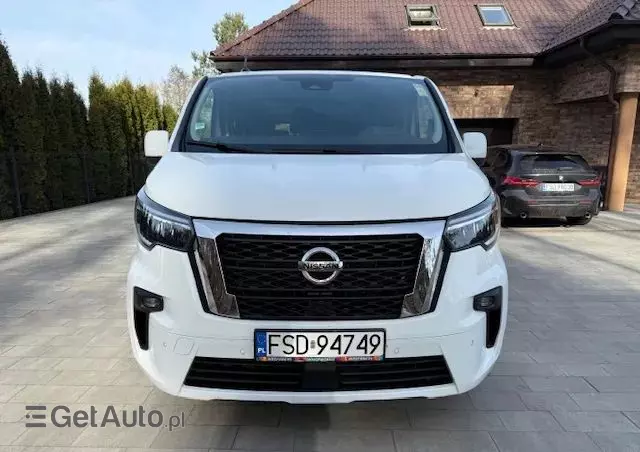 NISSAN NV300 