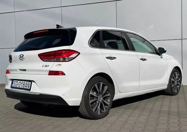 HYUNDAI I30 1.6 D Premiere Luxury