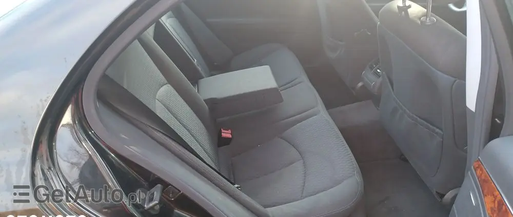 MERCEDES-BENZ Klasa E 200 Kompressor Automatik Elegance