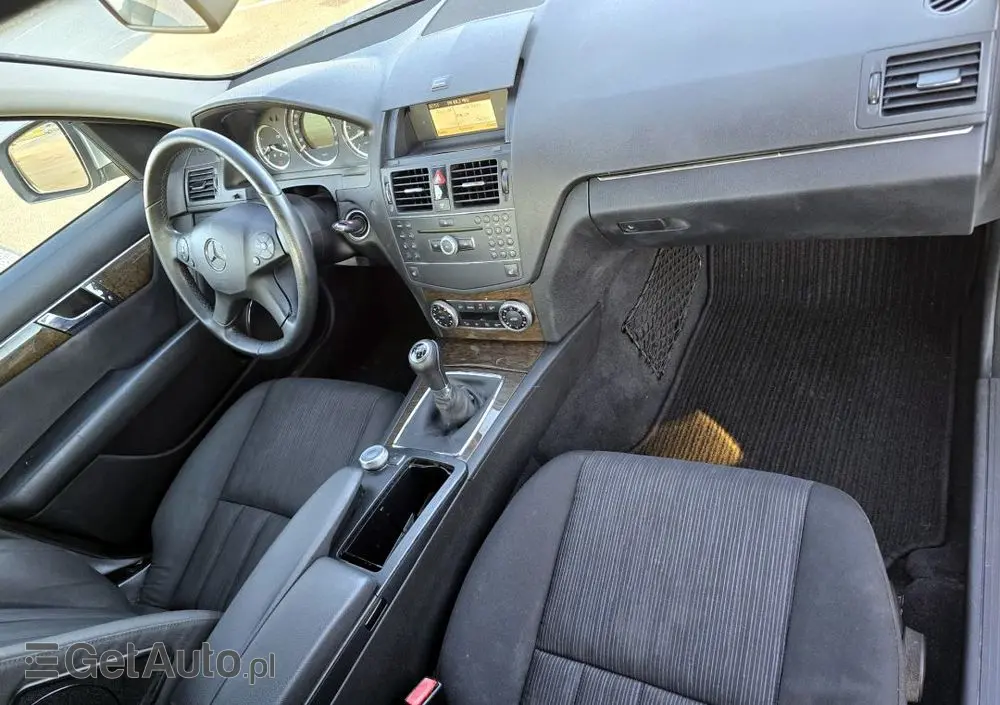 MERCEDES-BENZ Klasa C 180 Kompressor Avantgarde