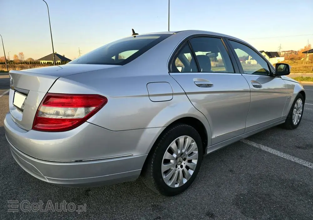 MERCEDES-BENZ Klasa C 180 Kompressor Avantgarde
