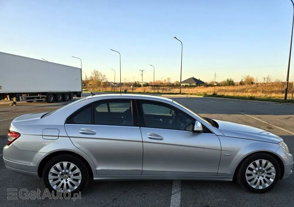 MERCEDES-BENZ Klasa C 180 Kompressor Avantgarde