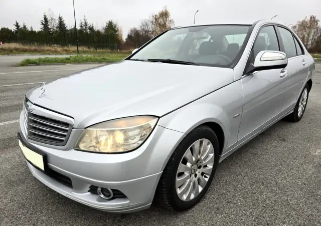MERCEDES-BENZ Klasa C 180 Kompressor Avantgarde