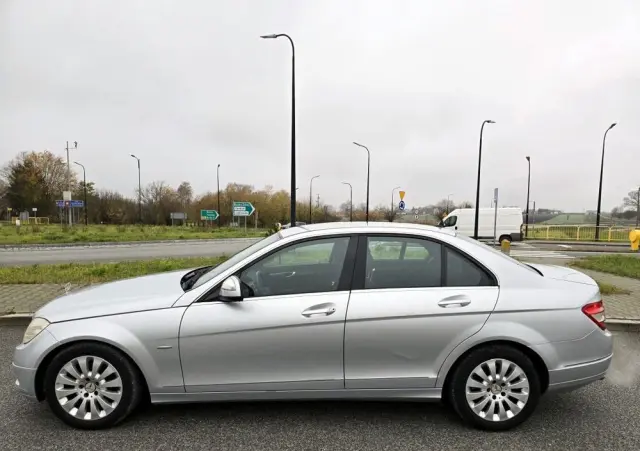 MERCEDES-BENZ Klasa C 180 Kompressor Avantgarde