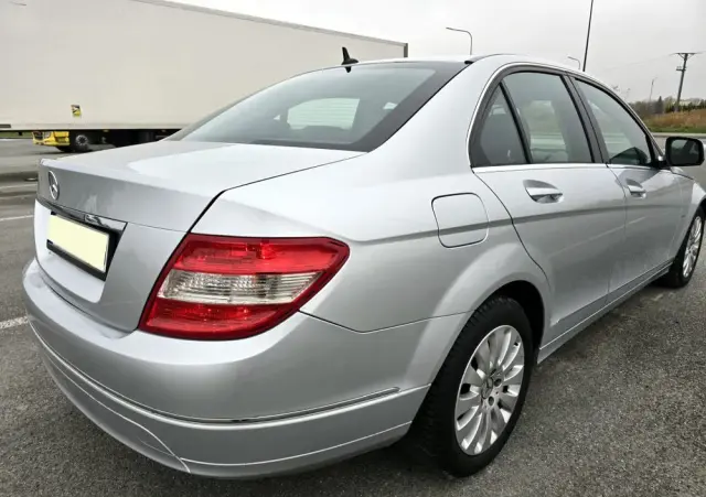 MERCEDES-BENZ Klasa C 180 Kompressor Avantgarde