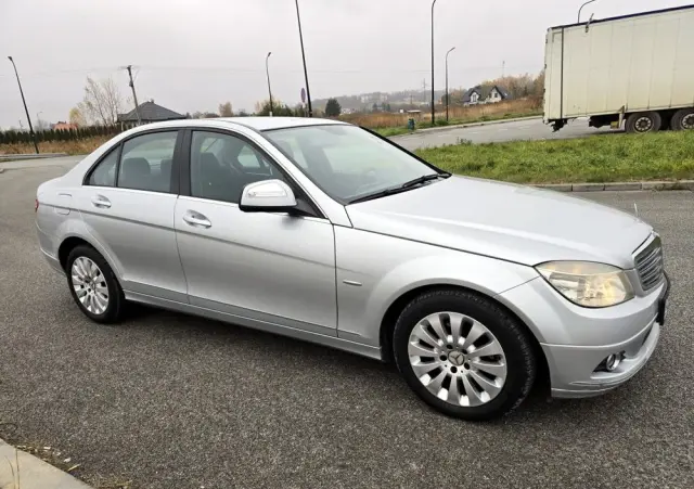 MERCEDES-BENZ Klasa C 180 Kompressor Avantgarde