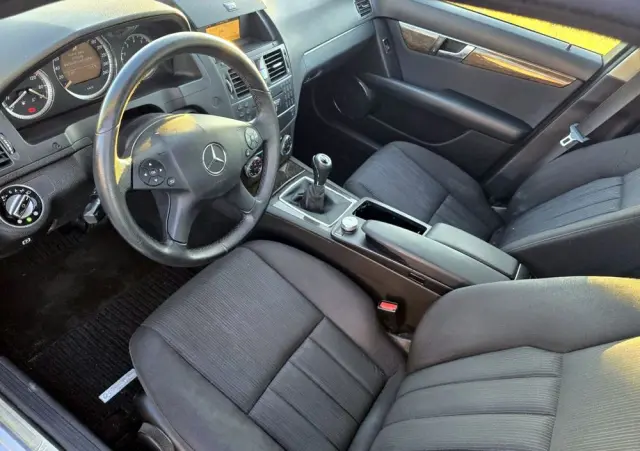 MERCEDES-BENZ Klasa C 180 Kompressor Avantgarde