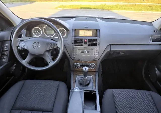 MERCEDES-BENZ Klasa C 180 Kompressor Avantgarde